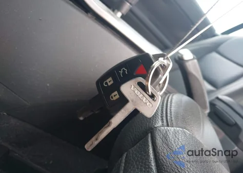 2007 Volvo C70 T5 z USA, uszkodzony, nr VIN YV1MC68207J019115